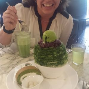 Meet your Posher, Anik